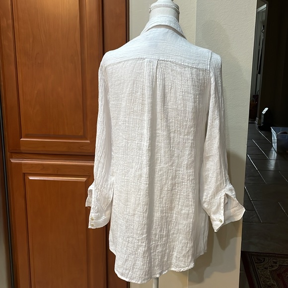 Tahari button down shirt - Picture 4 of 5